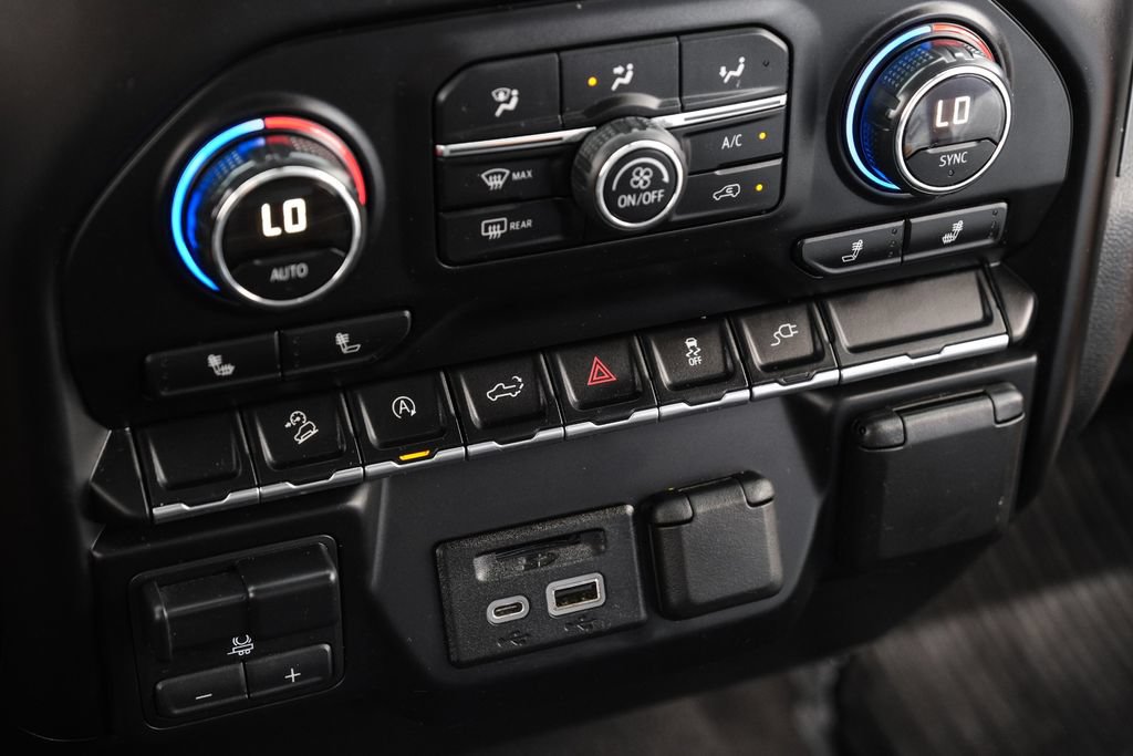 Used 2019 Chevrolet Silverado 1500 LT w/ Texas Edition AWD/4WD image 23