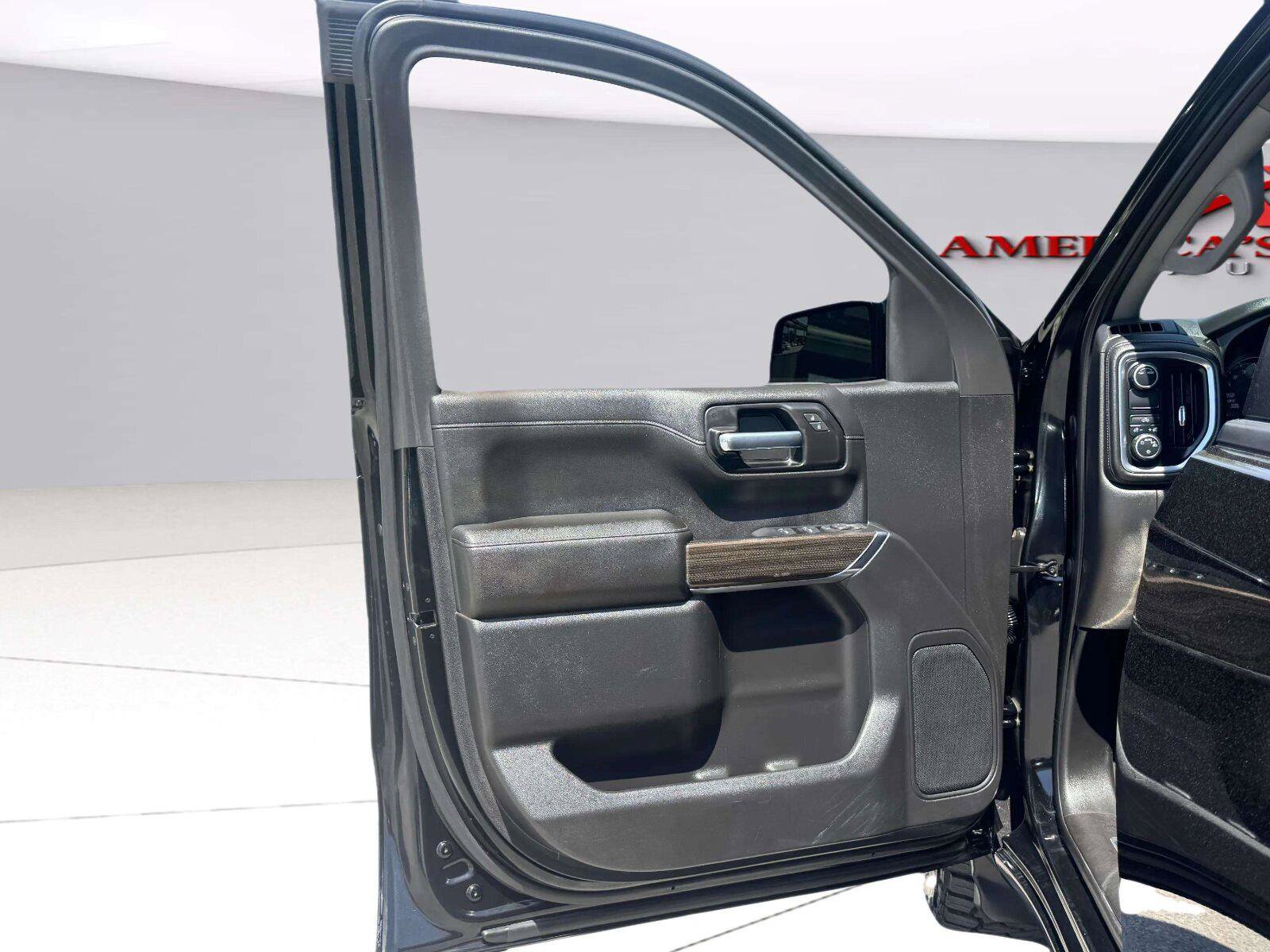 Used 2021 Chevrolet Silverado 1500 LT RWD image 17