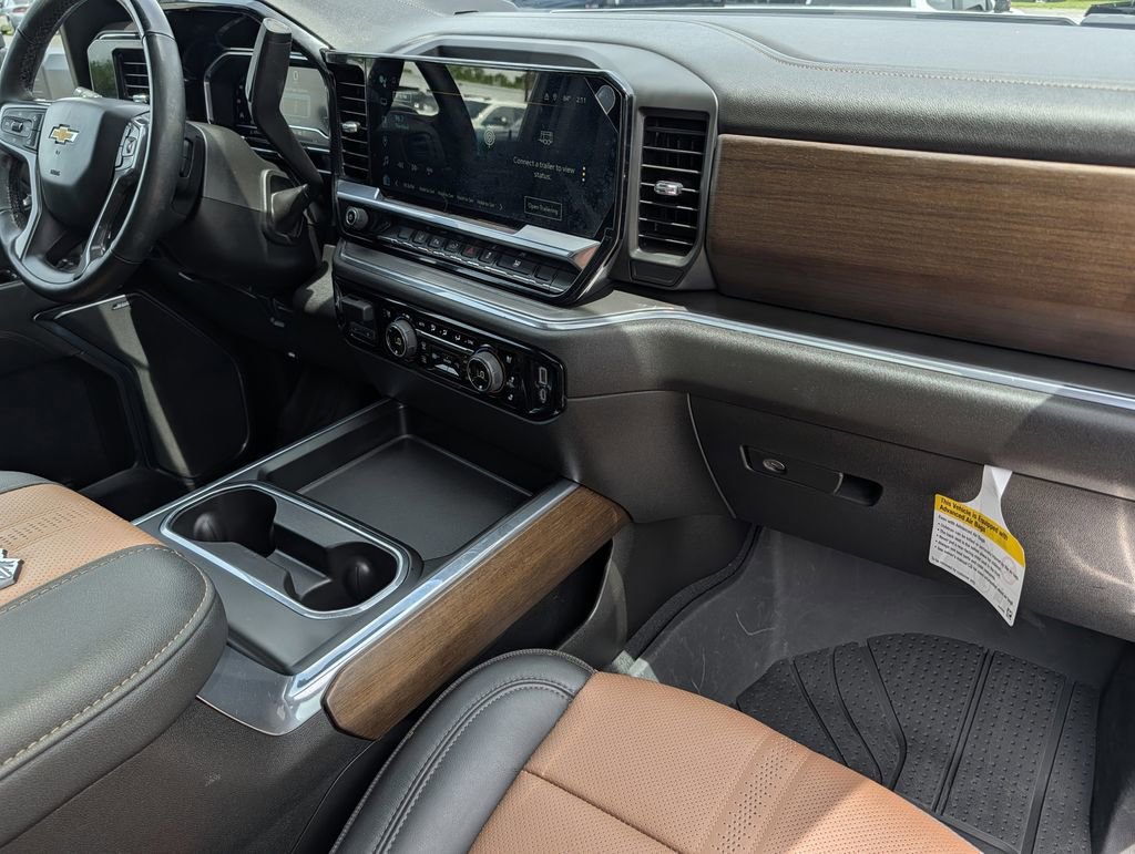 Used 2024 Chevrolet Silverado 3500 High Country w/ High Country Premium Package AWD/4WD image 34