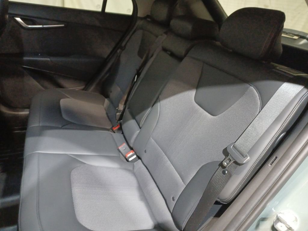 Used 2024 Kia Niro EX Touring image 25