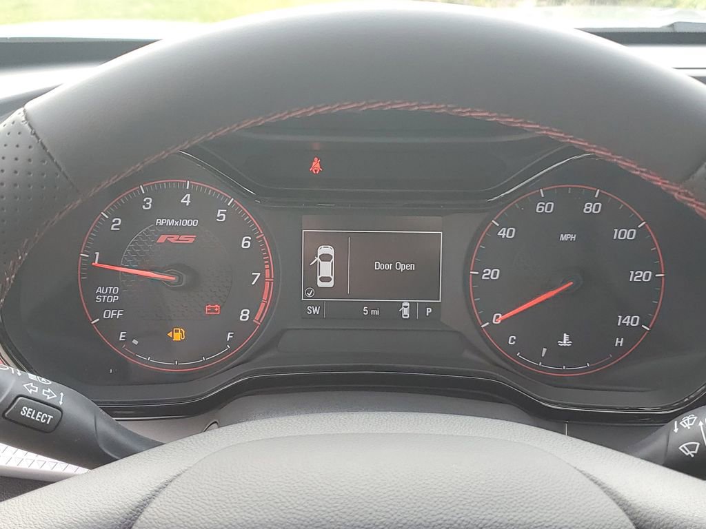 New 2026 Chevrolet Trax RS w/ Sunroof Package image 29