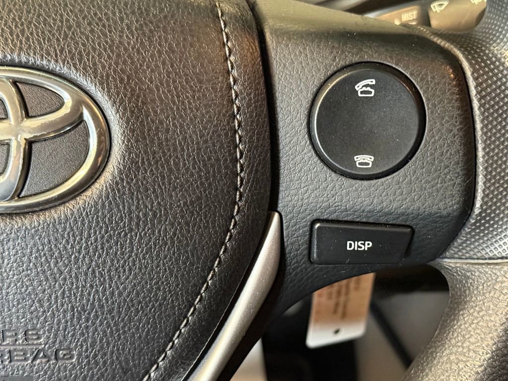 Used 2015 Toyota Corolla L image 11