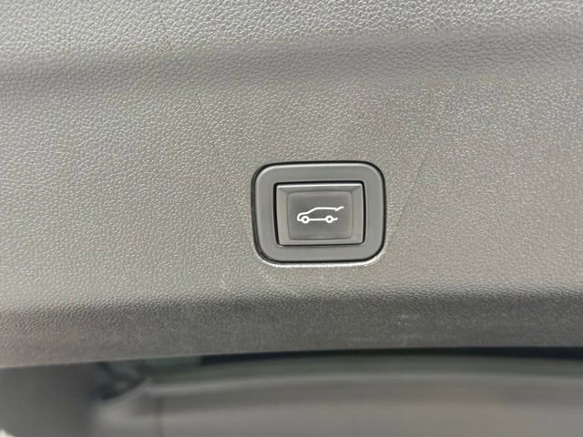 Used 2023 Cadillac Escalade Sport Platinum image 6