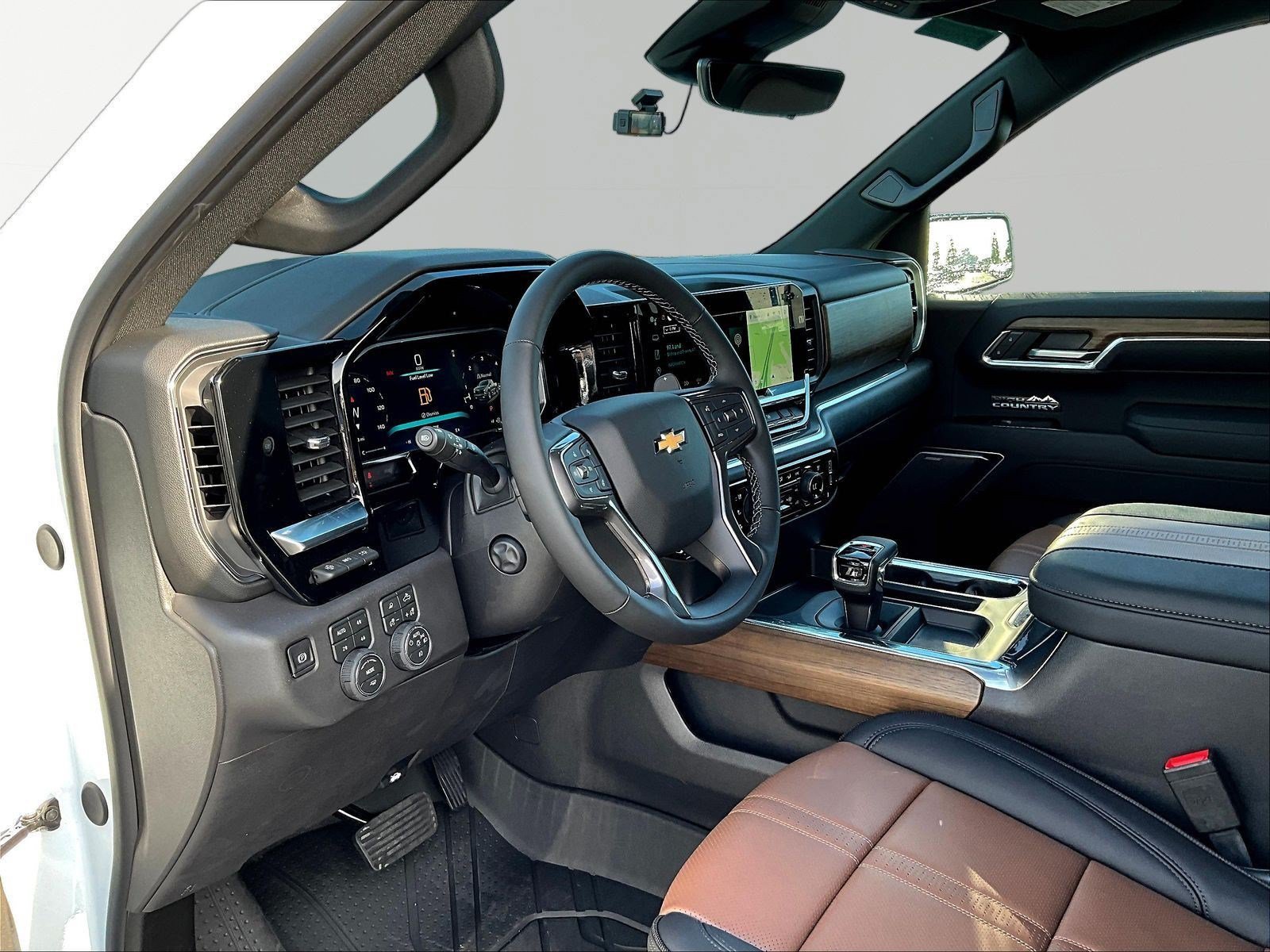 New 2026 Chevrolet Silverado 1500 High Country w/ Technology Package AWD/4WD image 16