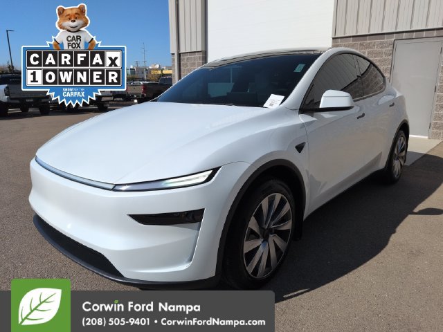 Used 2026 Tesla Model Y Long Range RWD image 7