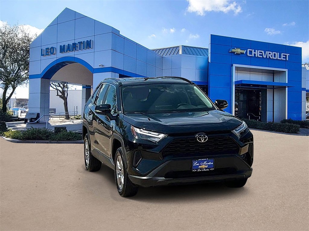 Used 2024 Toyota RAV4 XLE image 3