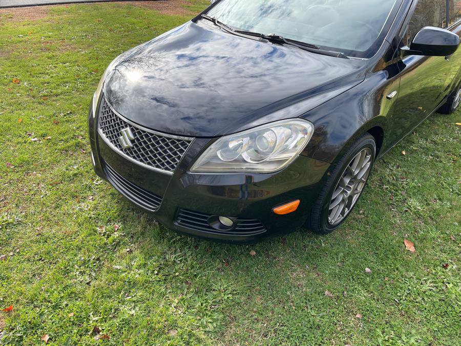 Used 2010 Suzuki Kizashi GTS FWD image 6