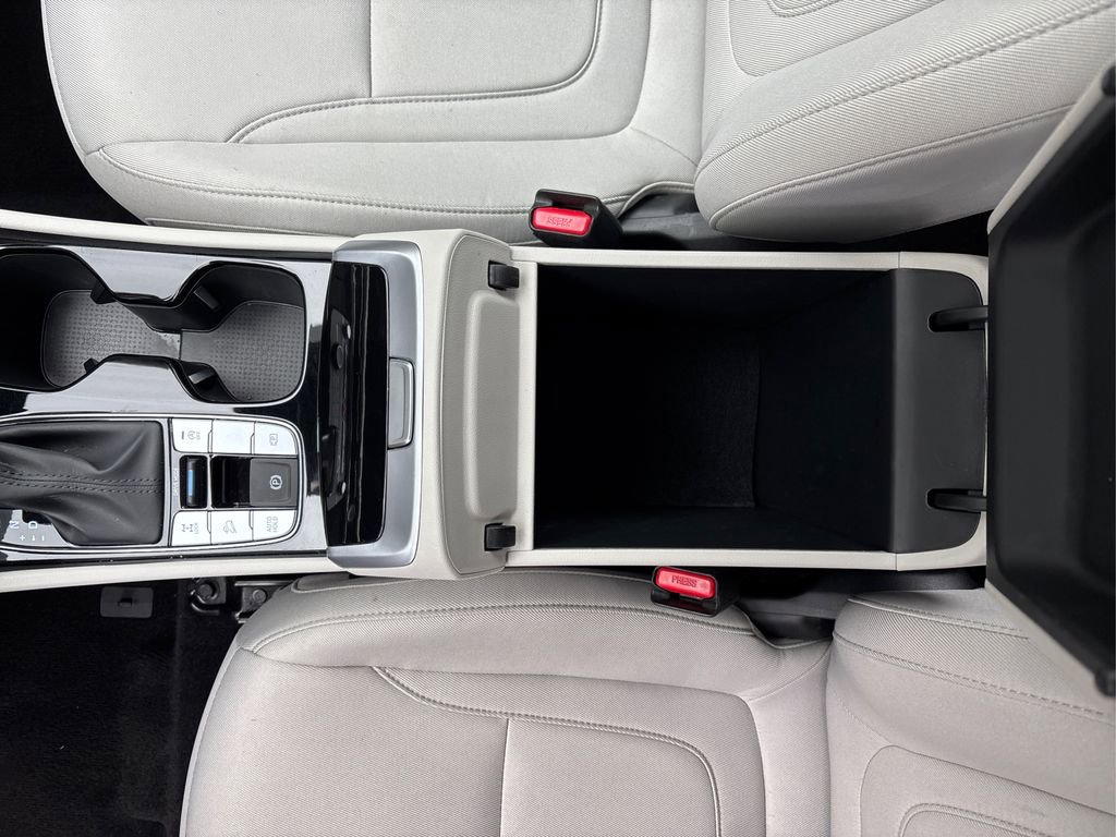Certified 2025 Hyundai Tucson SE image 20