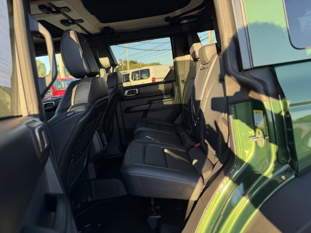 Used 2025 Ford Bronco Badlands image 10