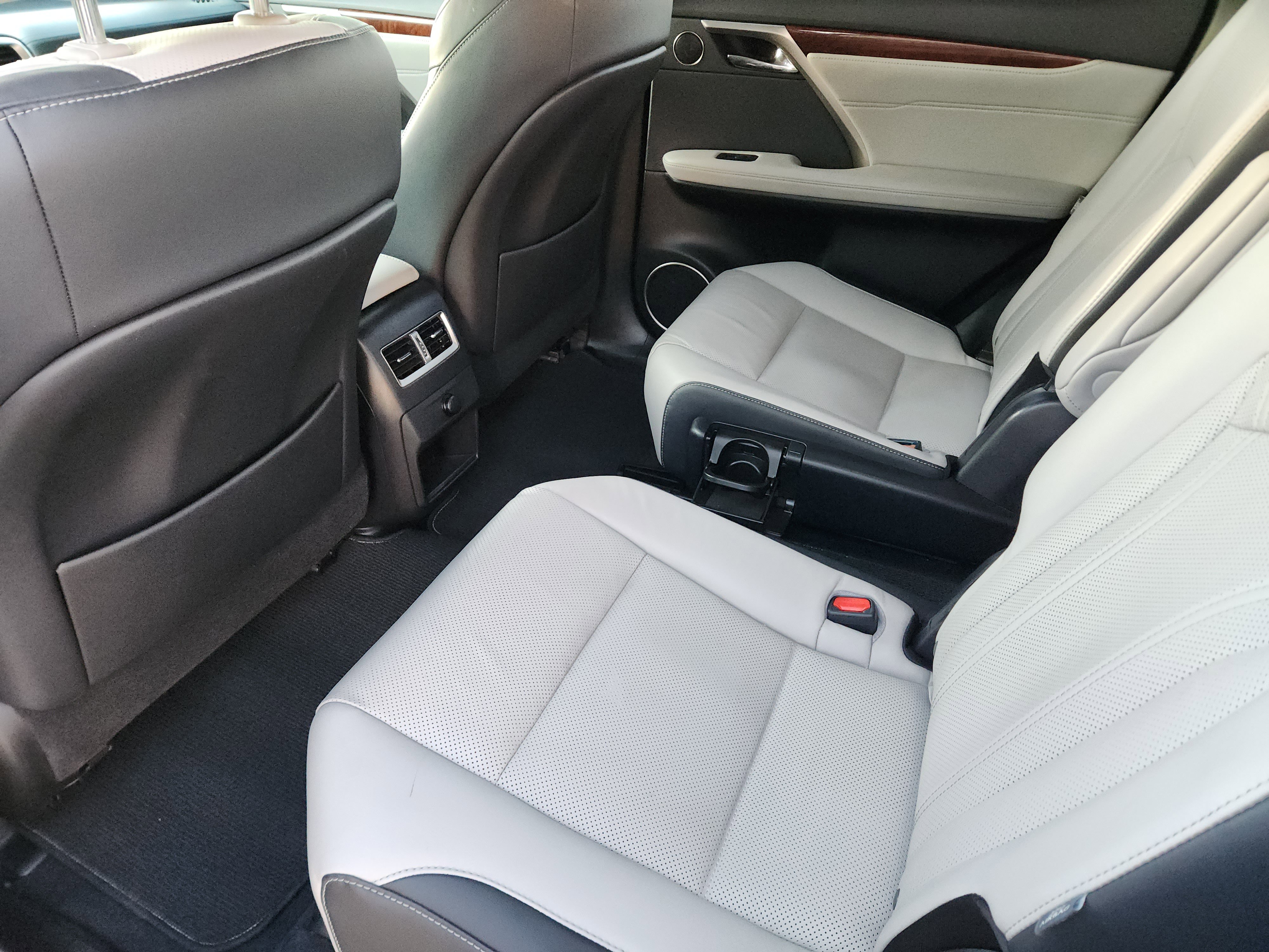 Used 2019 Lexus RX 350L FWD image 39