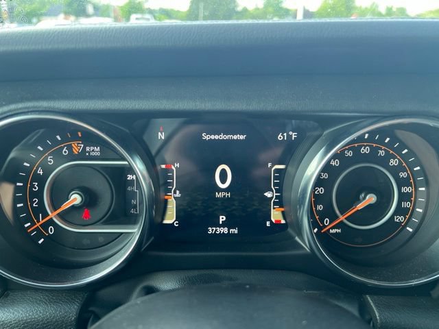 Used 2023 Jeep Wrangler Unlimited Sahara w/ Cold Weather Group AWD/4WD image 23