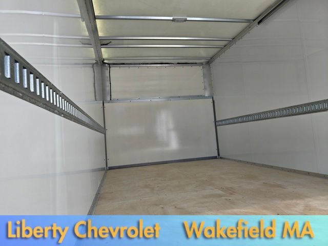 Used 2024 Chevrolet Express 4500 w/ Power Convenience Package RWD image 2