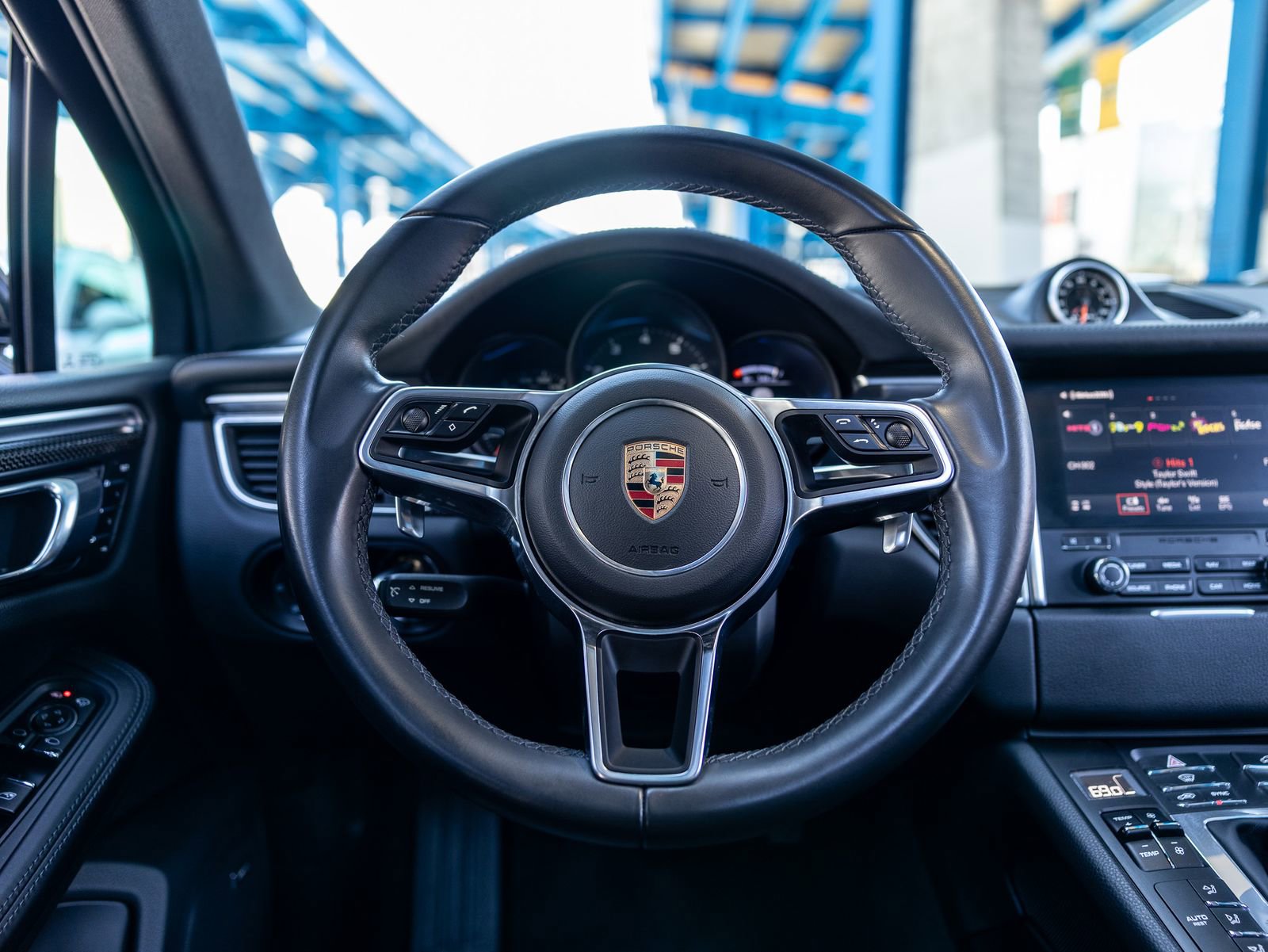 Used 2018 Porsche Macan GTS AWD/4WD image 6