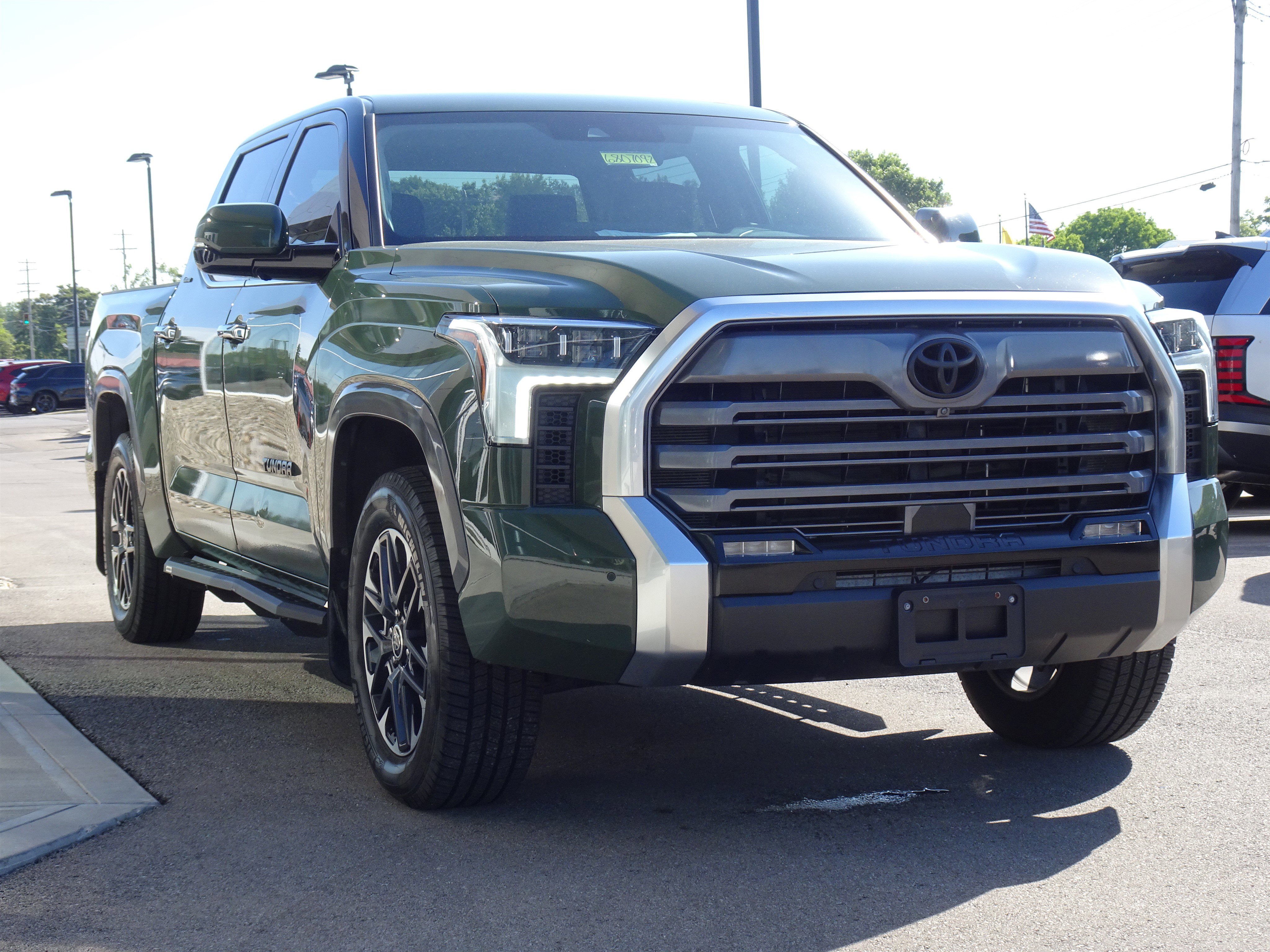 Used 2023 Toyota Tundra Limited AWD/4WD image 6