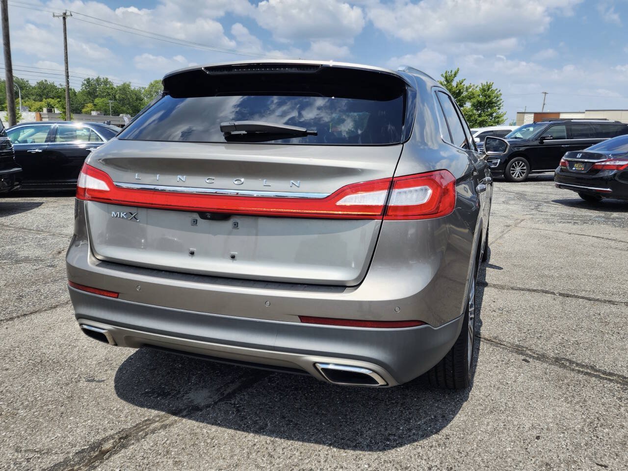 Used 2016 Lincoln MKX Reserve FWD image 6