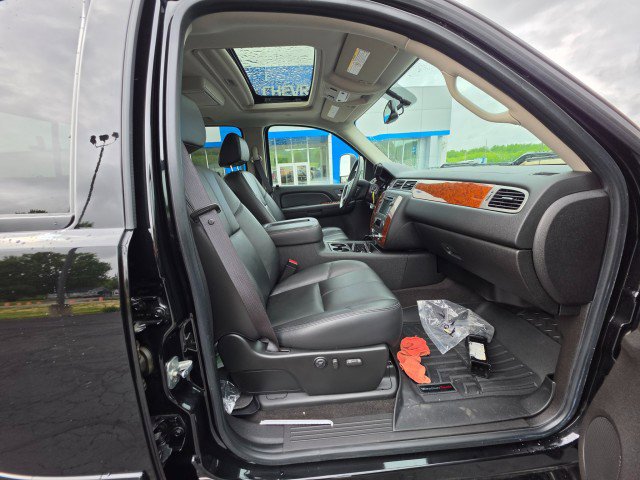 Used 2008 Chevrolet Silverado 3500 LTZ AWD/4WD image 18
