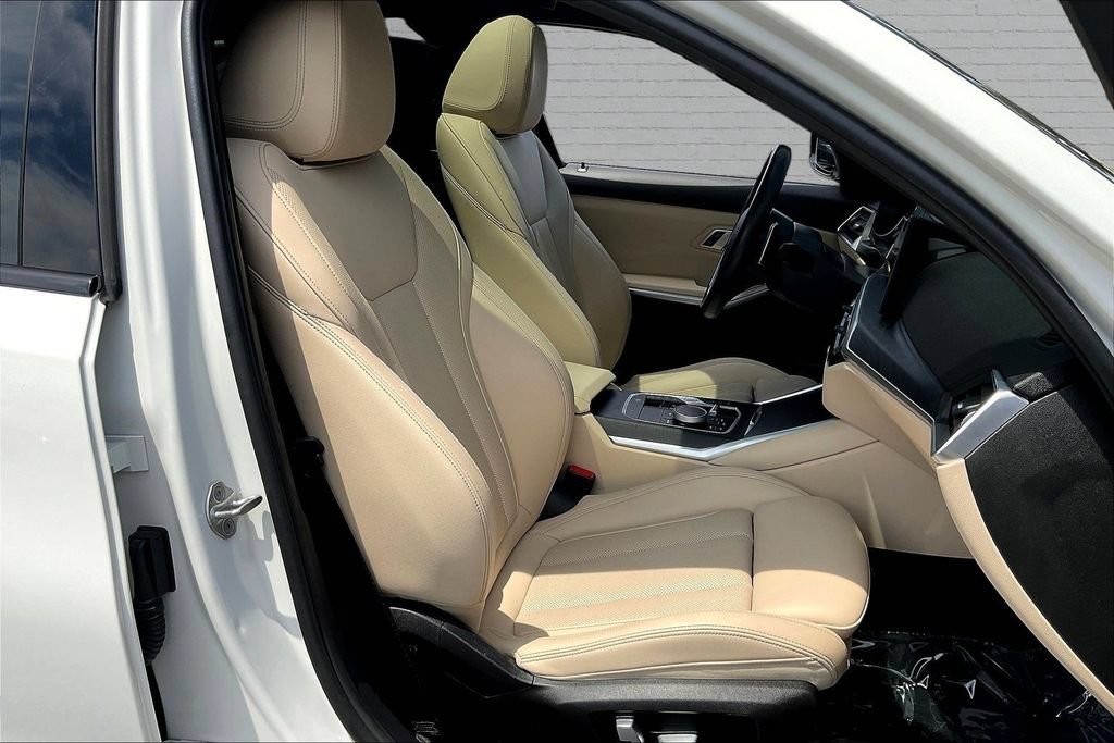Used 2023 BMW M340i w/ Premium Package RWD image 29