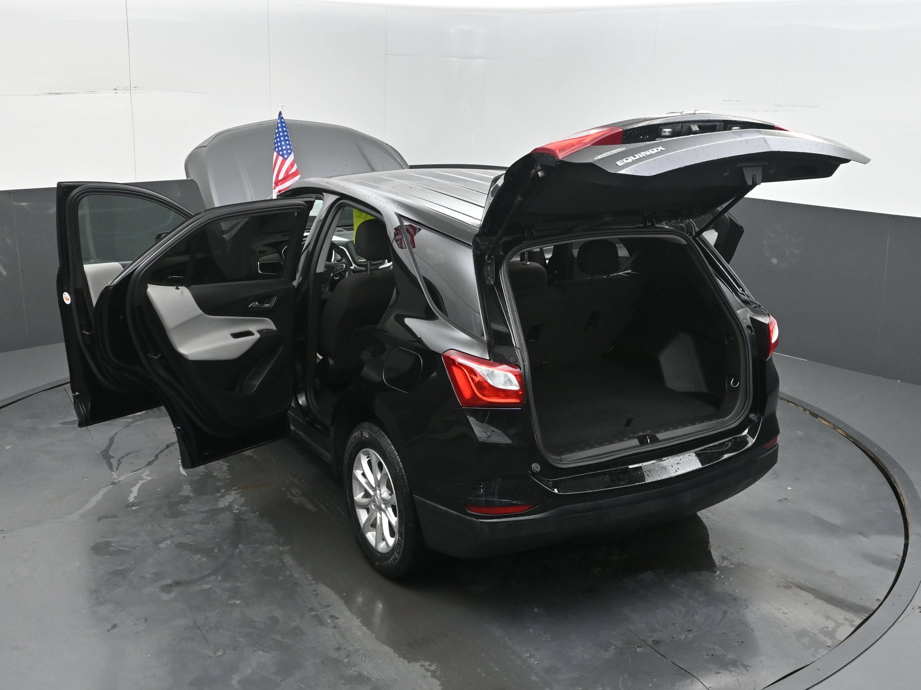 Used 2021 Chevrolet Equinox LS w/ LS Convenience Package FWD image 46