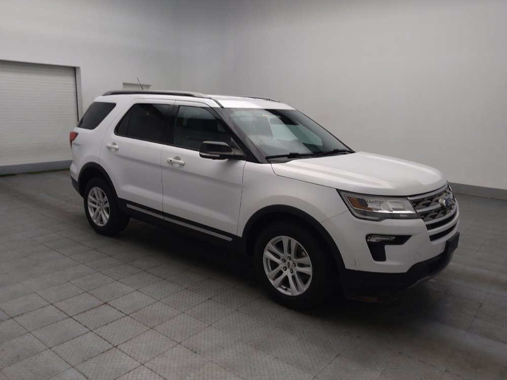 Used 2018 Ford Explorer XLT w/ Equipment Group 201A AWD/4WD image 11