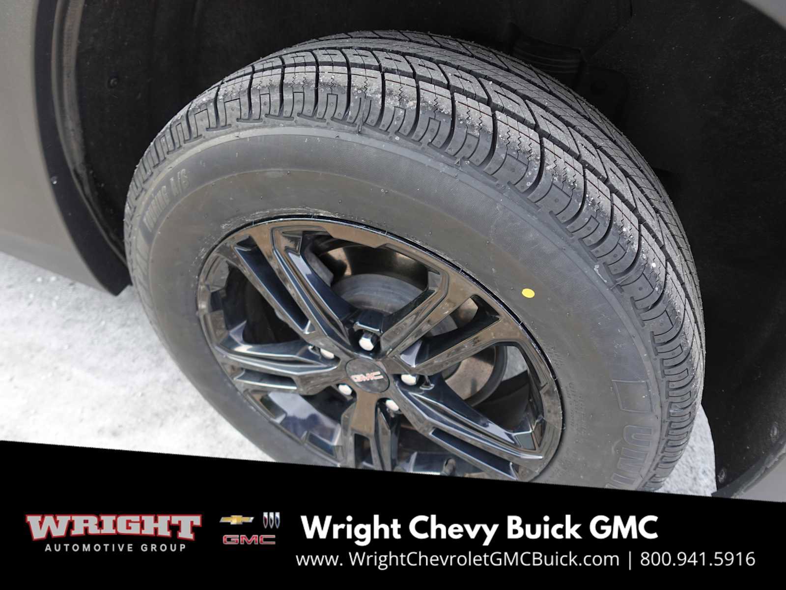 Used 2022 GMC Terrain AT4 image 34