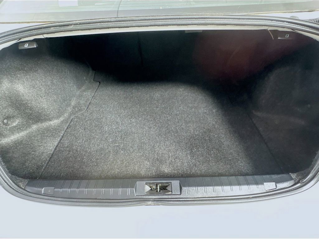 Used 2017 Subaru Legacy 2.5i Limited AWD/4WD image 34