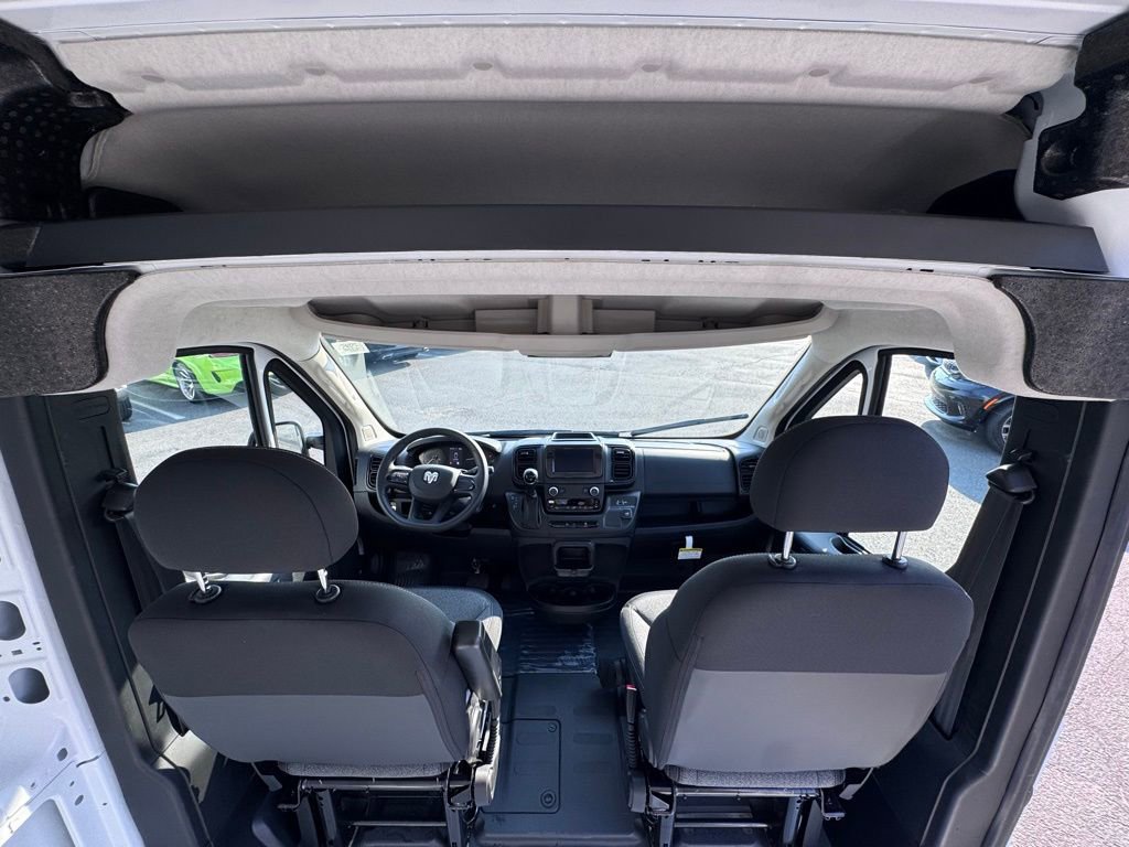 Used 2025 RAM ProMaster 2500 w/ Convenience Group image 21