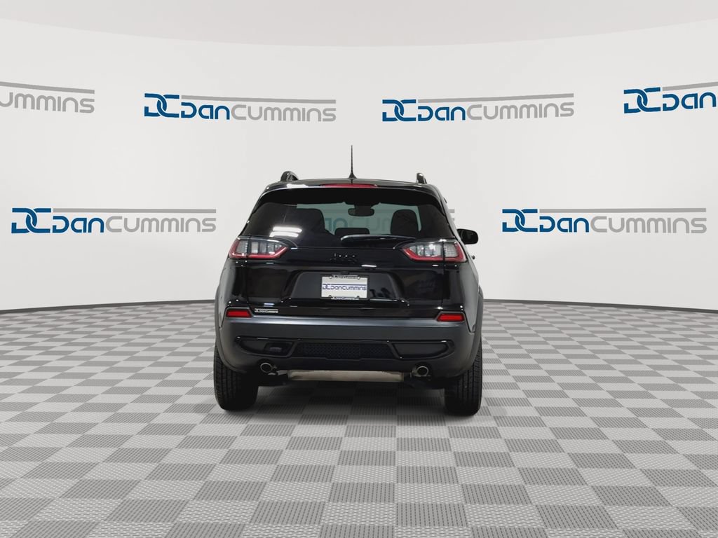 Used 2022 Jeep Cherokee Latitude AWD/4WD image 7