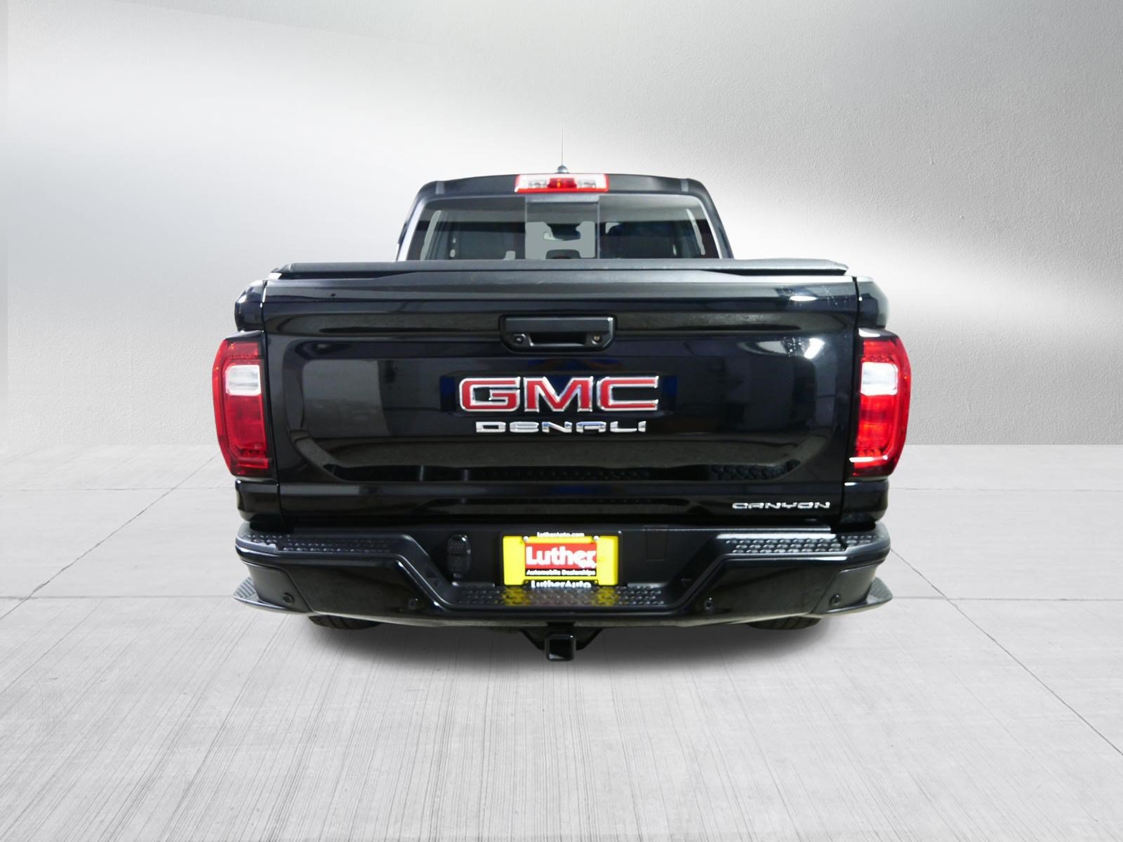 Used 2026 GMC Canyon Denali AWD/4WD image 6