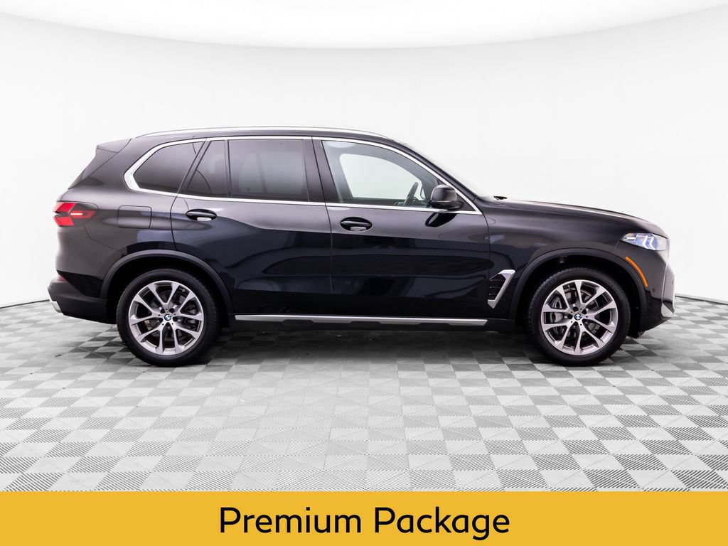 Used 2024 BMW X5 xDrive40i w/ Premium Package AWD/4WD image 7
