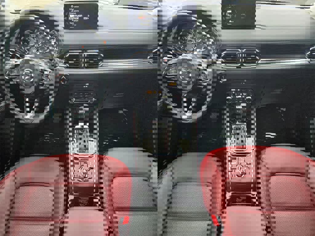 Used 2021 MAZDA CX-5 Carbon Edition image 9