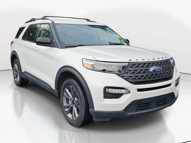 Certified 2023 Ford Explorer XLT w/ Equipment Group 202A