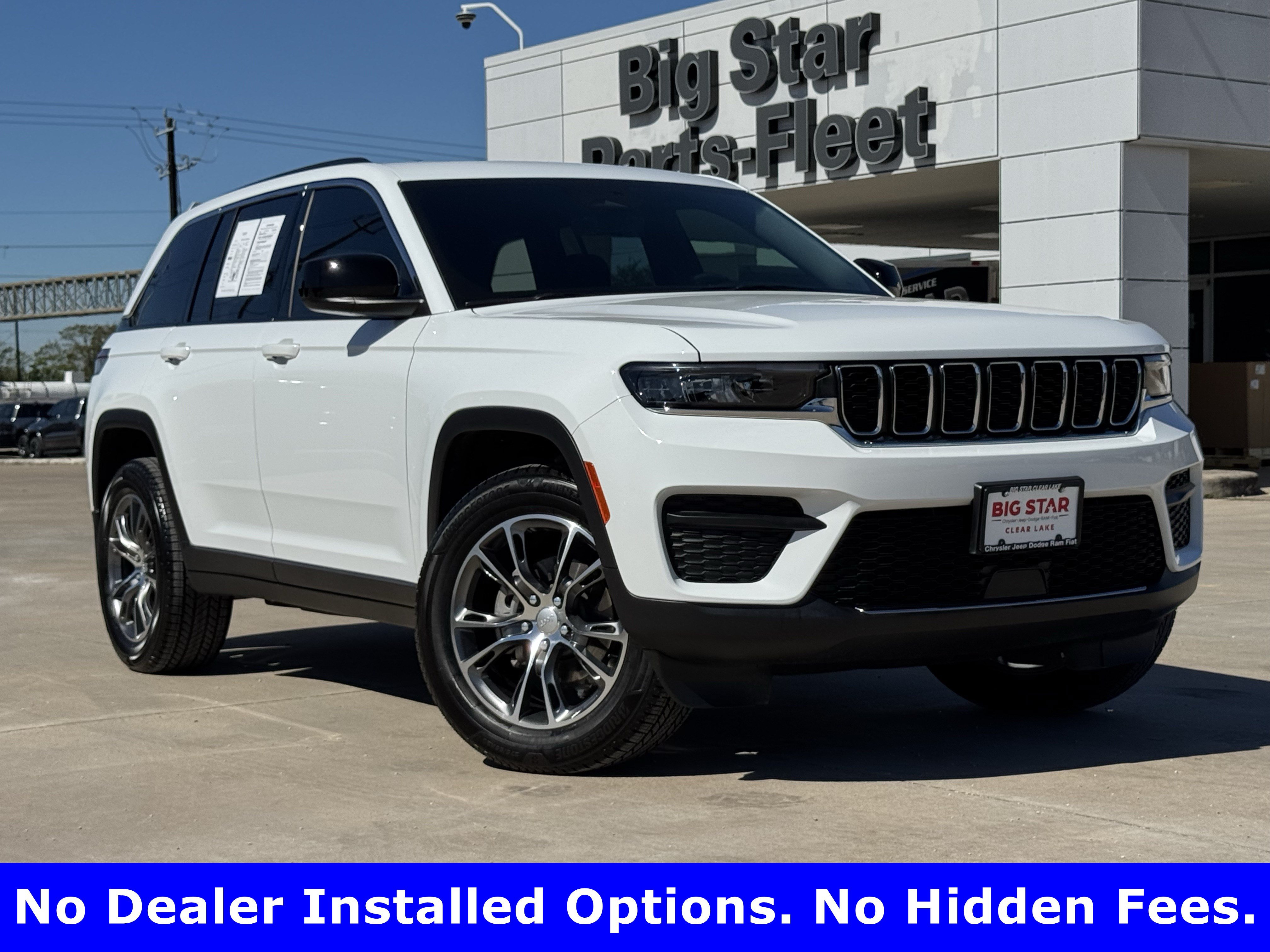 Used 2026 Jeep Grand Cherokee Laredo X RWD image 2