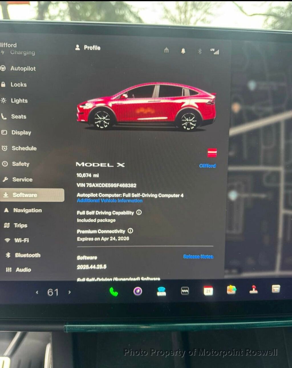 Used 2025 Tesla Model X image 3