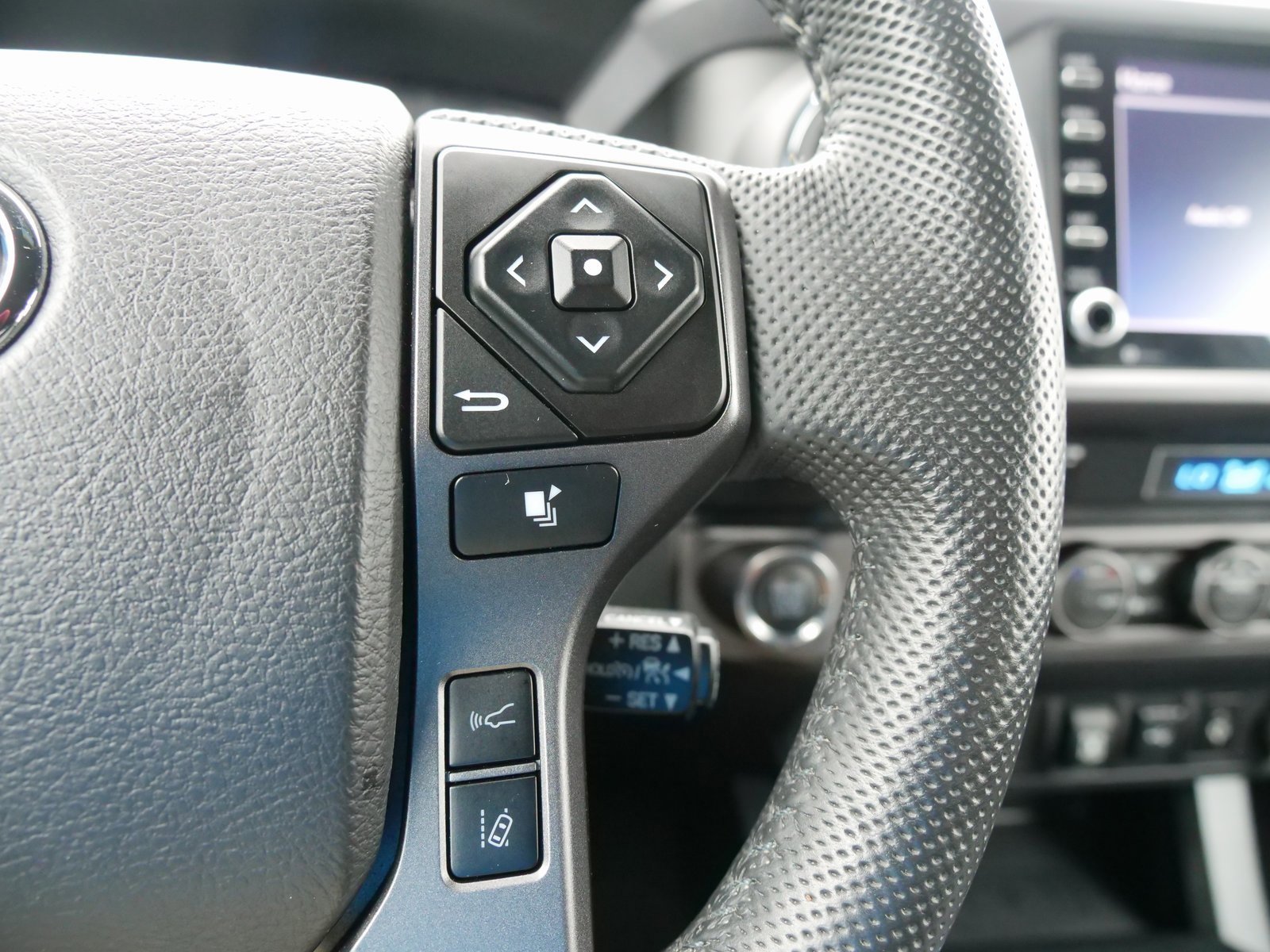 Used 2021 Toyota Tacoma TRD Sport image 21