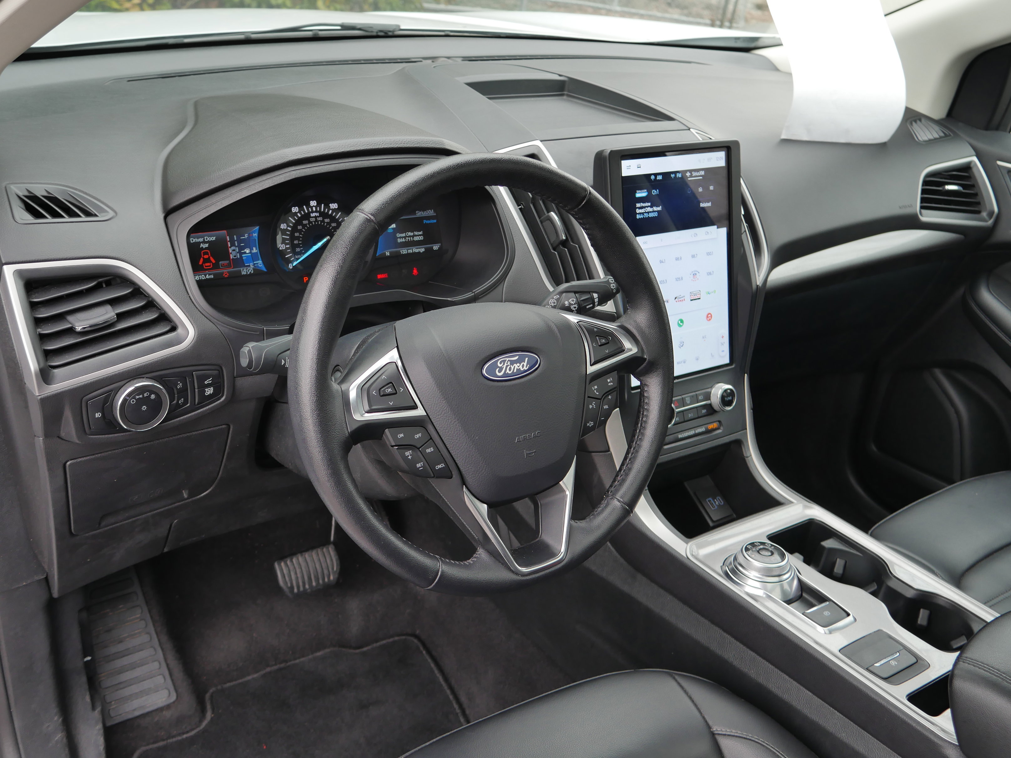 Used 2024 Ford Edge SEL w/ Convenience Package image 13