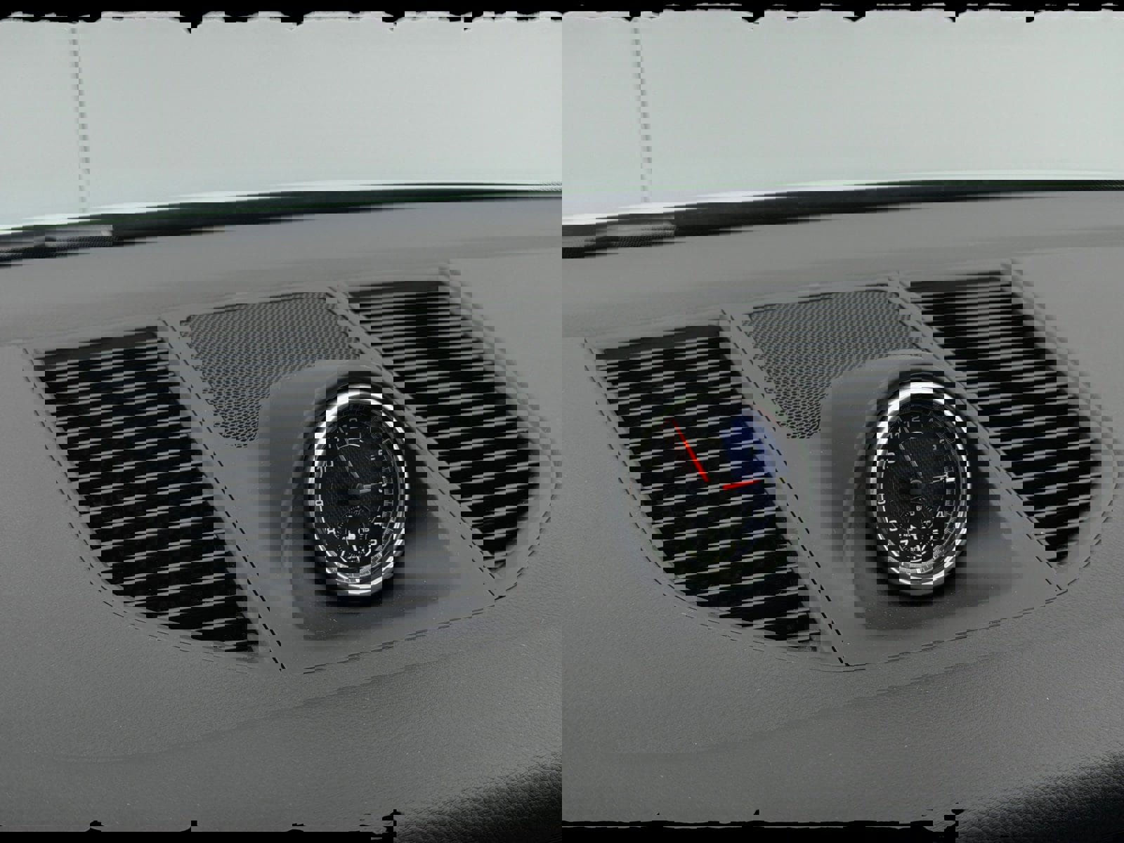 Certified 2020 Porsche Macan image 35