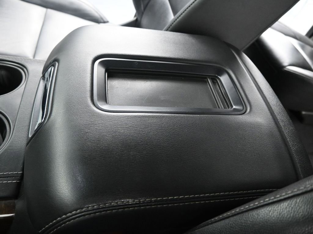 Used 2019 Chevrolet Suburban LT AWD/4WD image 37
