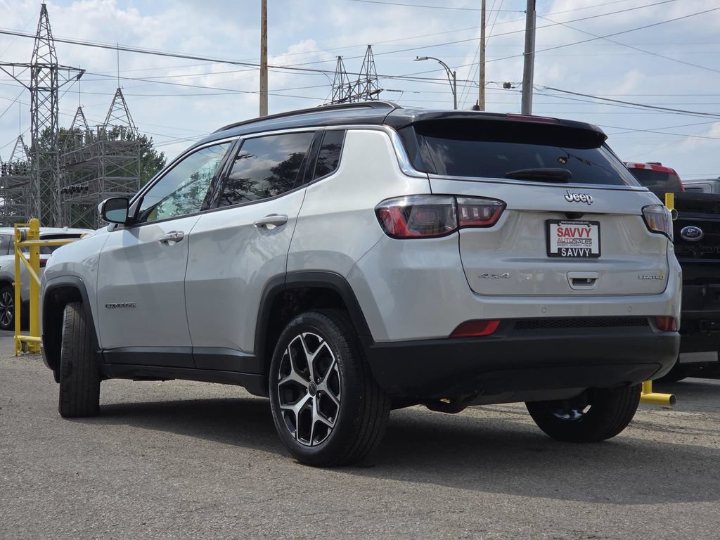 Used 2025 Jeep Compass Limited AWD/4WD image 13