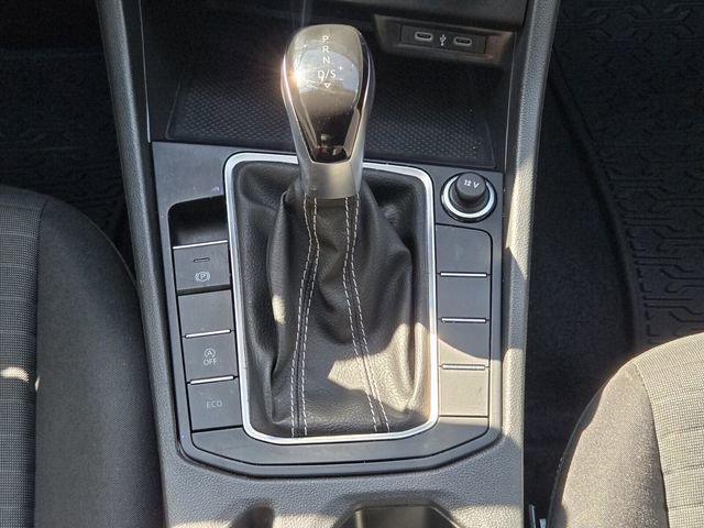 Certified 2024 Volkswagen Jetta S FWD image 21