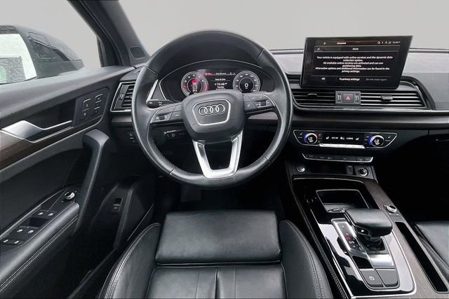 Used 2023 Audi Q5 2.0T Premium Plus w/ Premium Plus Package AWD/4WD image 5