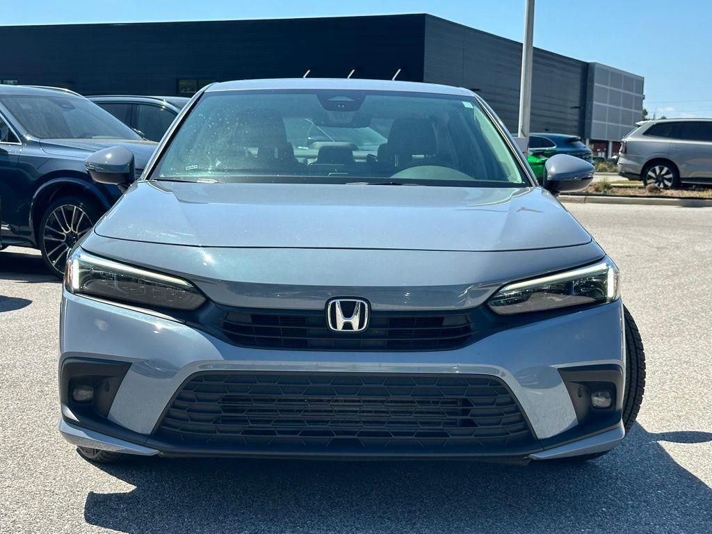 Used 2024 Honda Civic Touring image 2