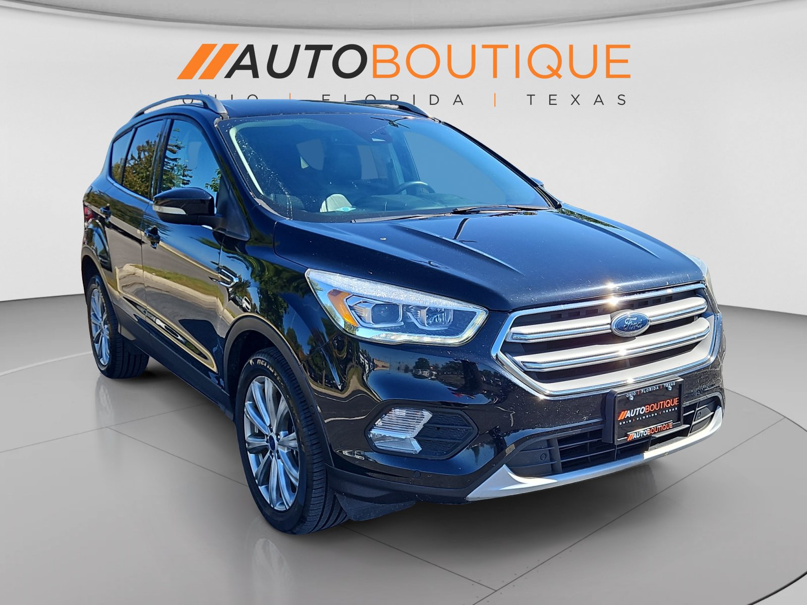 Used 2017 Ford Escape Titanium w/ Equipment Group 301A AWD/4WD image 6