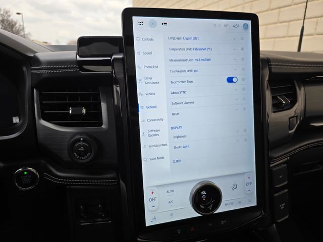 Used 2023 Ford F150 Lightning Platinum image 59