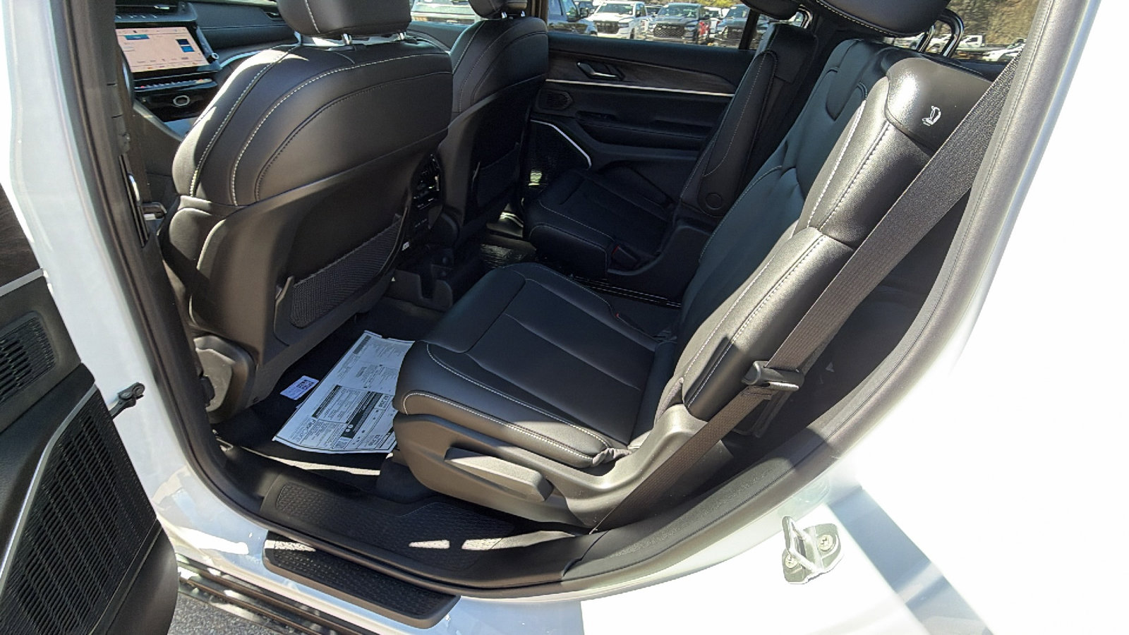 New 2026 Jeep Grand Cherokee L Limited AWD/4WD image 21