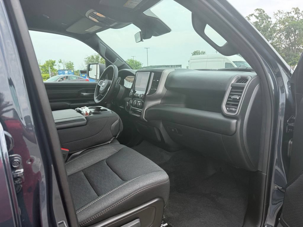 New 2026 RAM 1500 Express AWD/4WD image 14