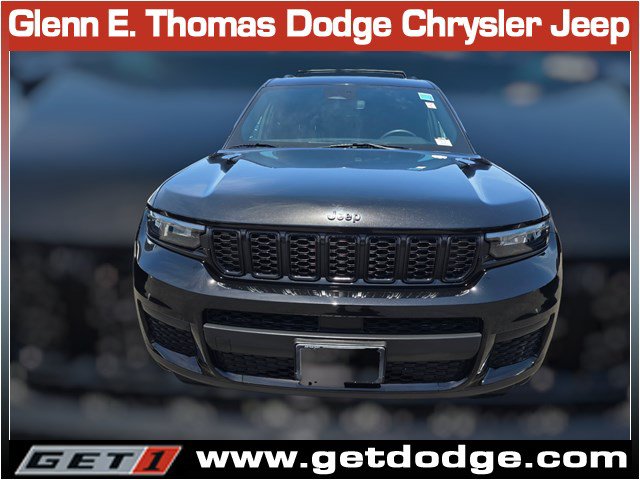 Certified 2024 Jeep Grand Cherokee L Laredo AWD/4WD image 2