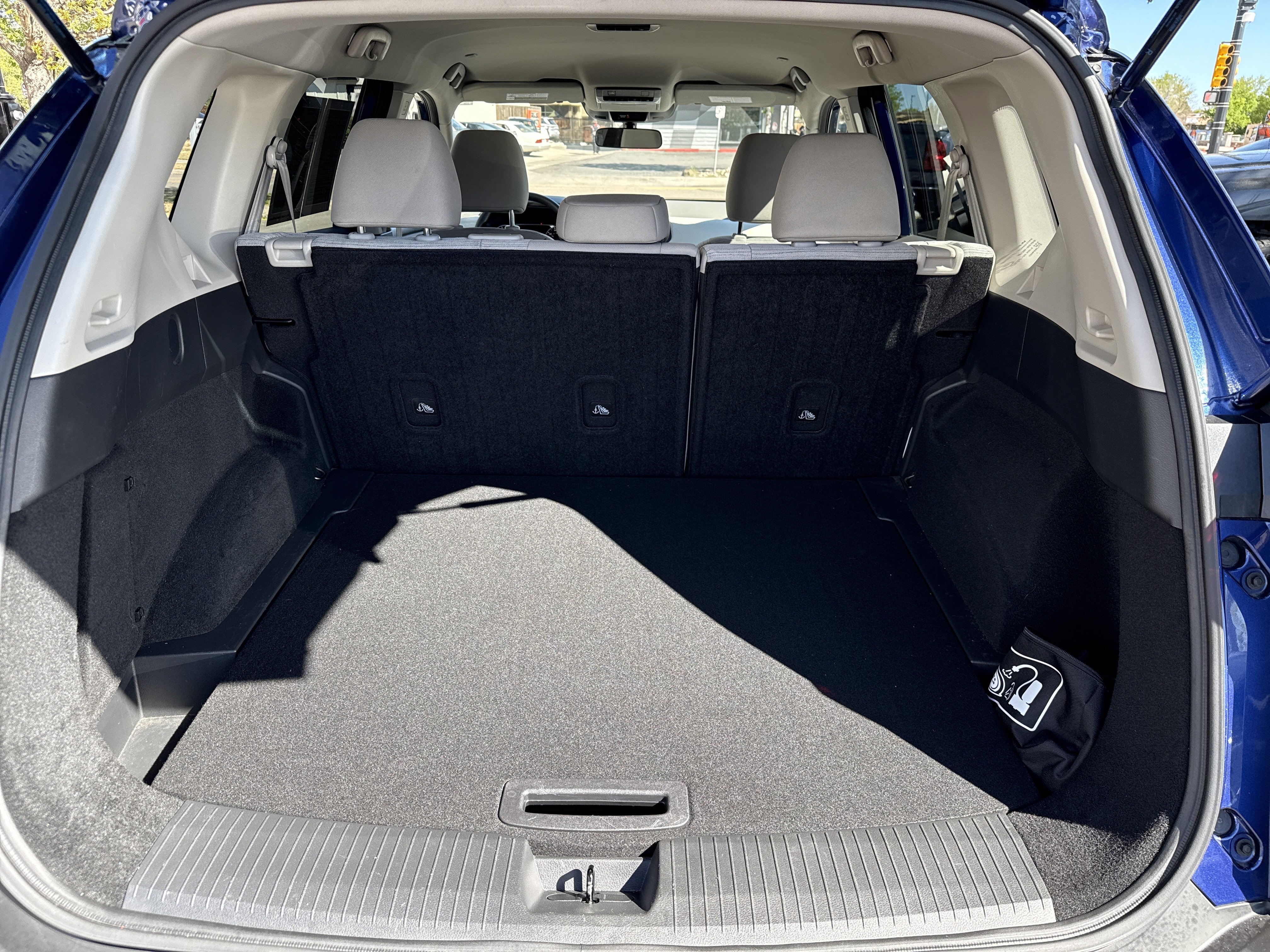 Certified 2023 Nissan Rogue SV image 13