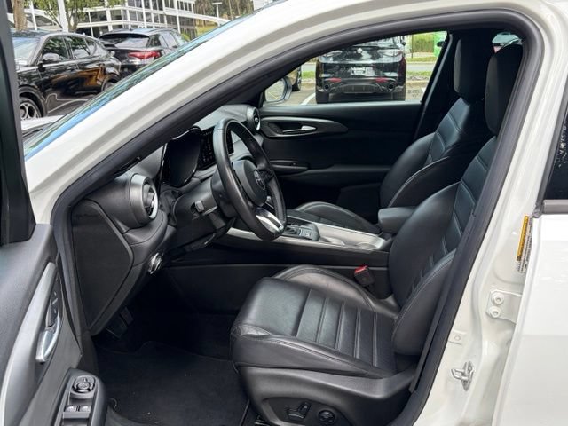 Used 2024 Alfa Romeo Tonale Ti w/ Premium Interior Package AWD/4WD image 18