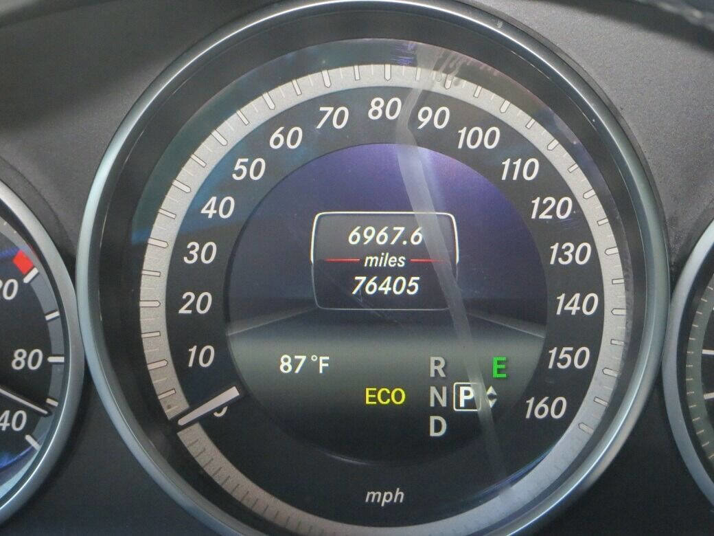 Used 2014 Mercedes-Benz E 350 4MATIC Sedan image 29