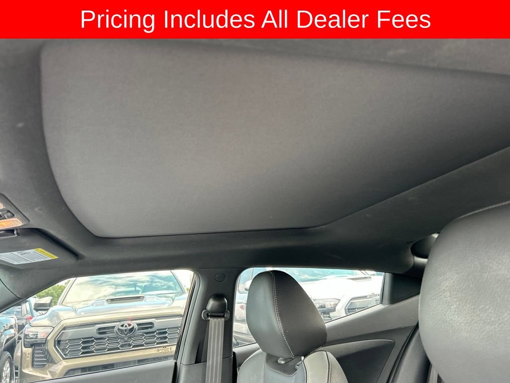 Used 2017 Hyundai Veloster Turbo w/ Tech Package 02 FWD image 5